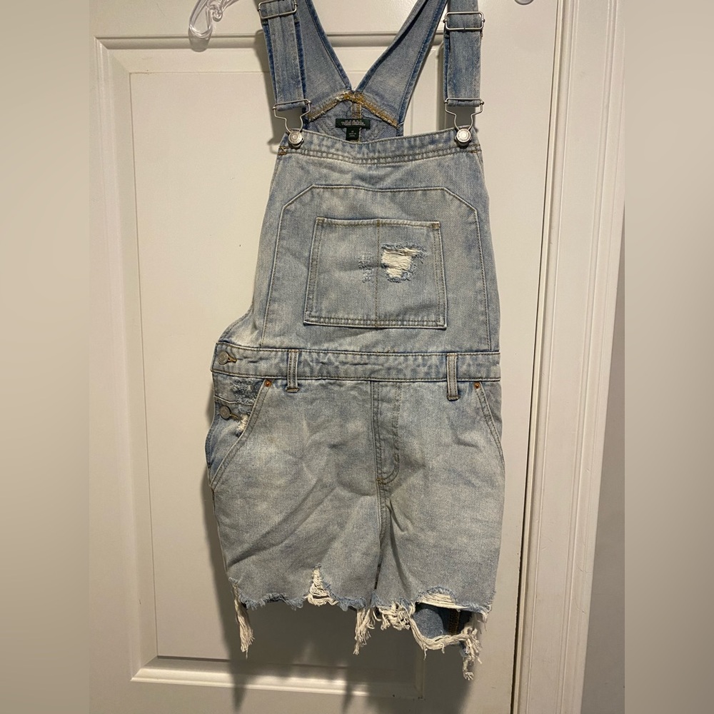 Wild Fable Jean overalls size M never worn